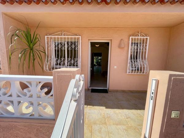 Chalet adosado thumbnail 2
