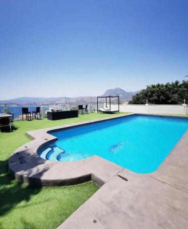 Independent chalet for sale in Barrio Zona Sierra Helada, Benidorm
thumbnail 1