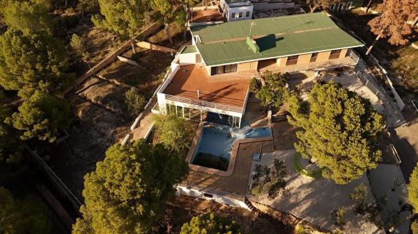 Частный шале на продаже в  Pueblo Poniente, Бенидорм photo 3