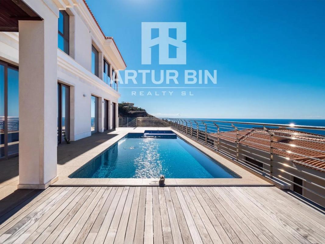 Sale of independent chalet in Barrio Zona Sierra Helada, Benidorm
photo 3