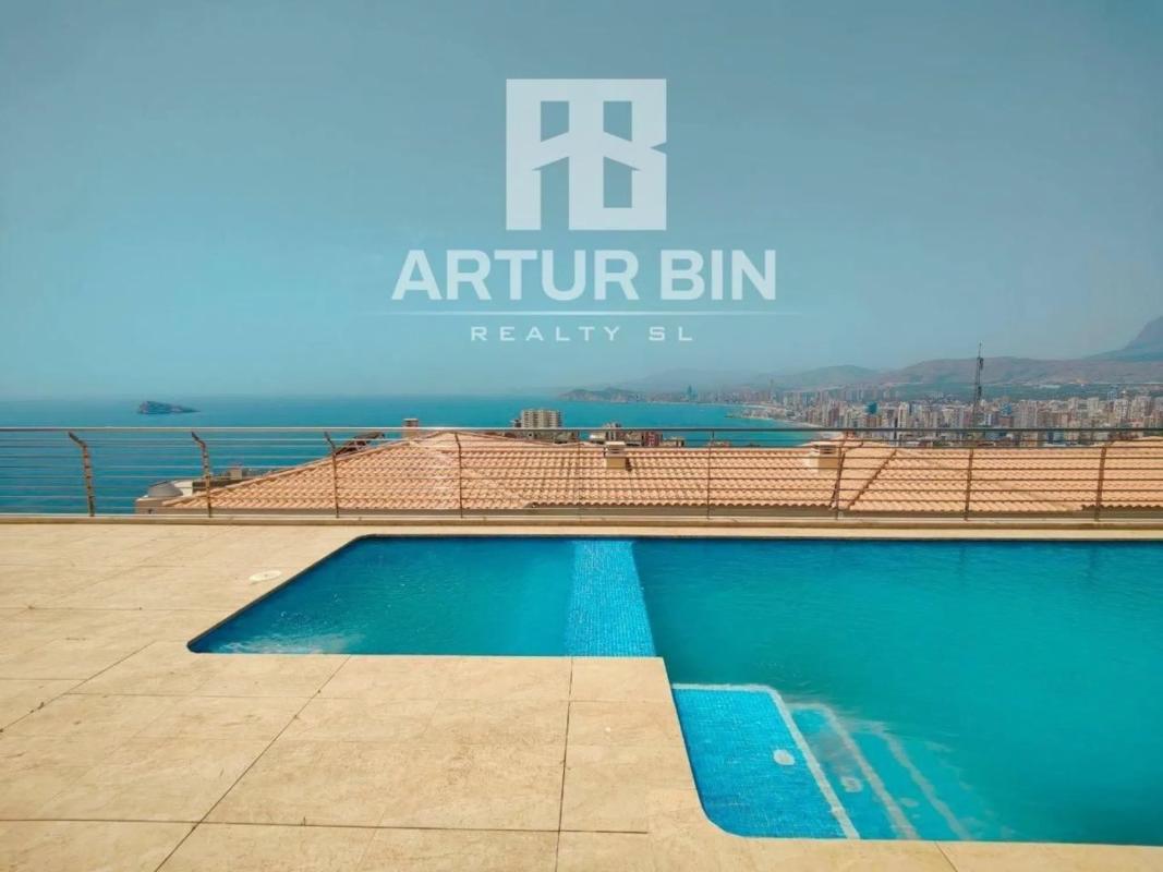 Sale of independent chalet in Barrio Zona Sierra Helada, Benidorm
photo 4