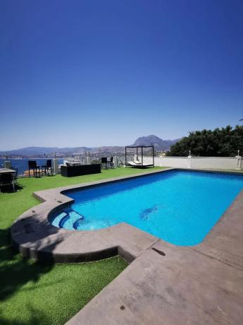 Independent chalet for sale in Playa de Levante, Benidorm
photo 1