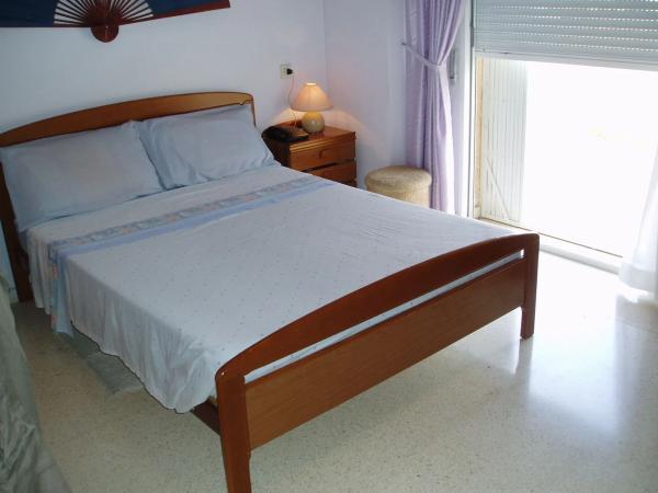 Chalet pareado en avenida de Malta, 10 thumbnail 2