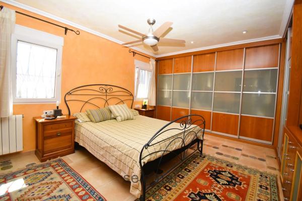 Independent chalet for sale in Pueblo Levante, Benidorm
photo 1