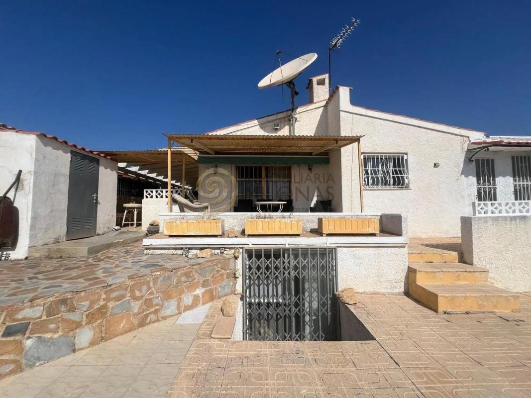 Sale of independent chalet in Pueblo Levante, Benidorm
 photo 2