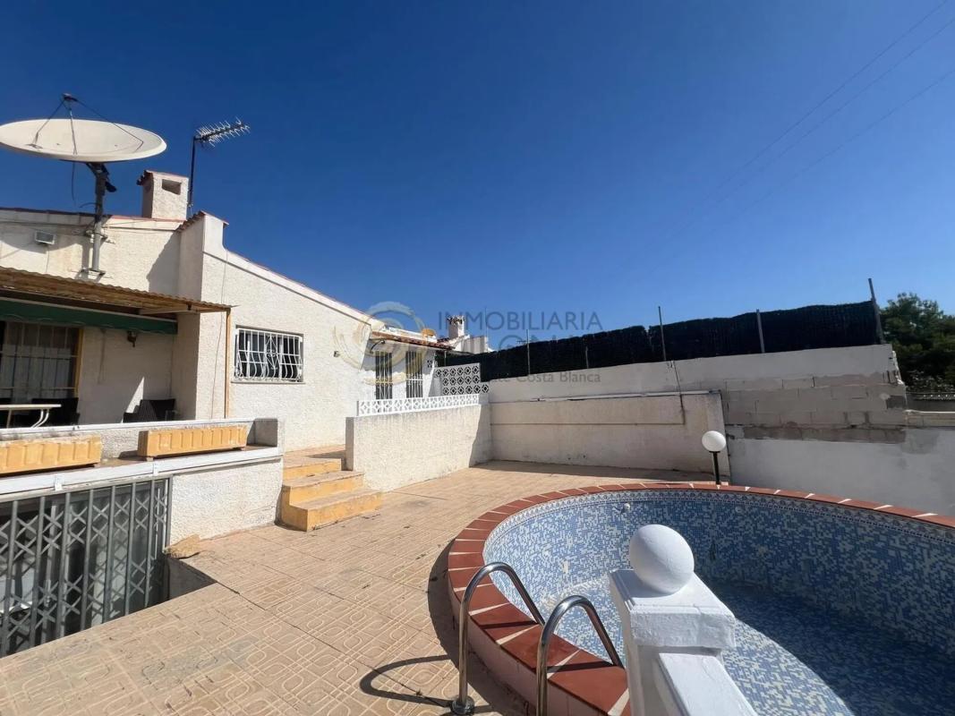 Sale of independent chalet in Pueblo Levante, Benidorm
 photo 3