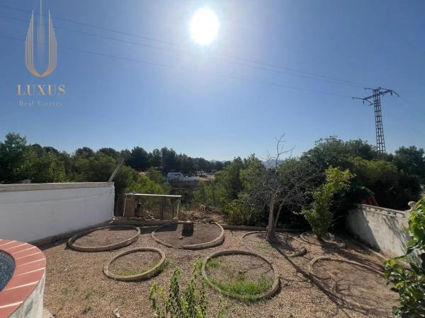 Independent chalet for sale in Pueblo Levante, Benidorm
photo 1
