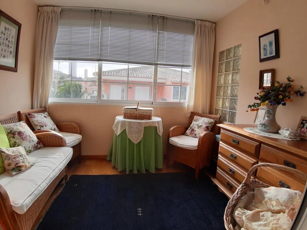 Sale of townhouse in Avenida de Malta, 10 , Benidorm photo 3