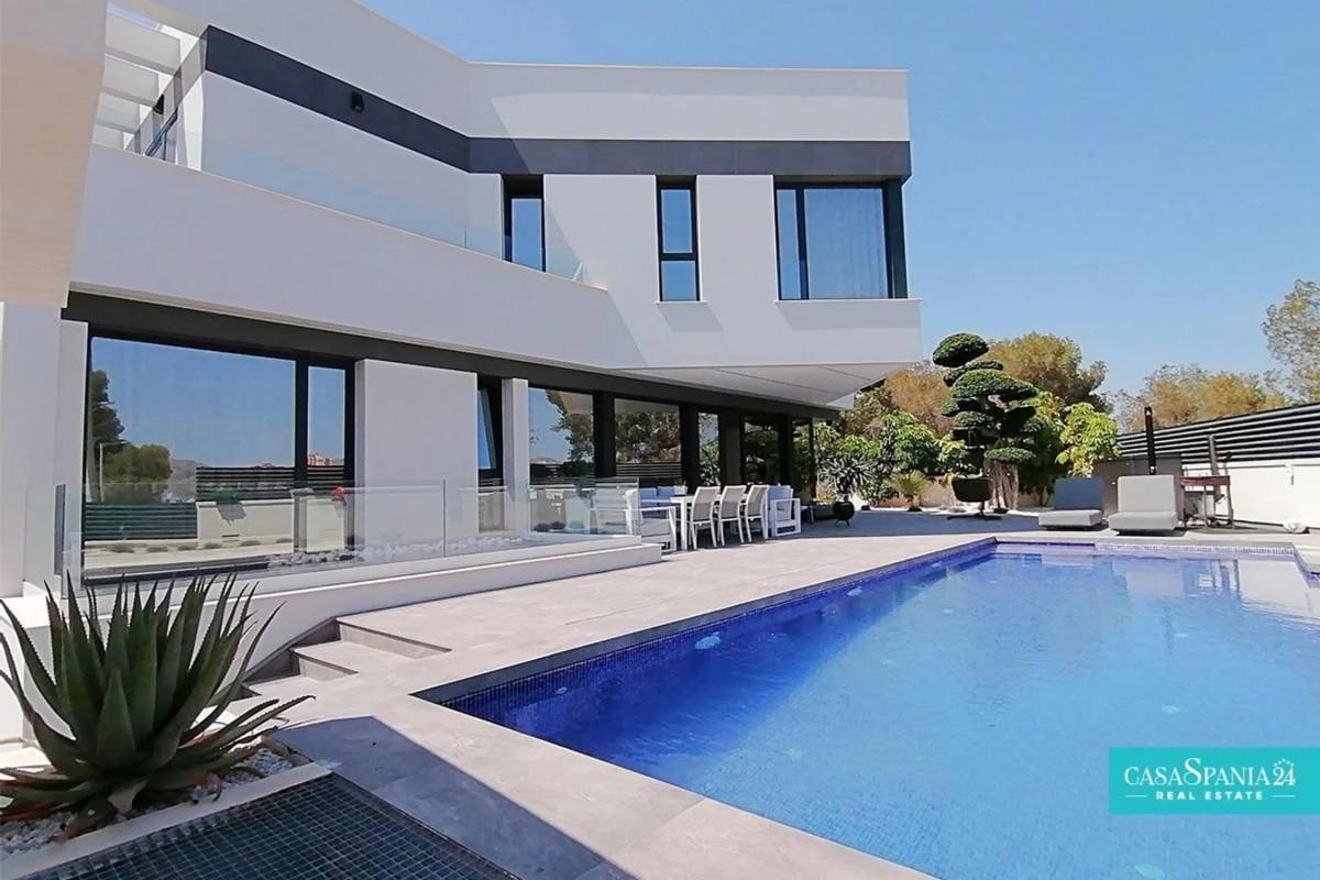 Sale of independent chalet in Pueblo Poniente, Benidorm
 photo 3