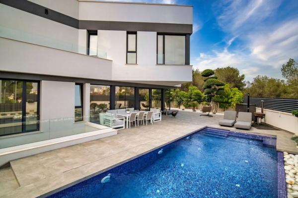 Independent chalet for sale in Pueblo Poniente, Benidorm
 photo 1