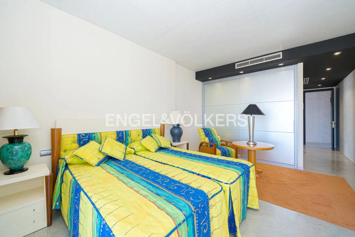 Продажа отдельного шале в Calle Taywan, Бенидорм photo 3
