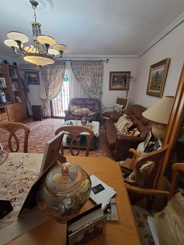 Sale of townhouse in  AV INGLATERRA, 10 , Benidorm photo 4