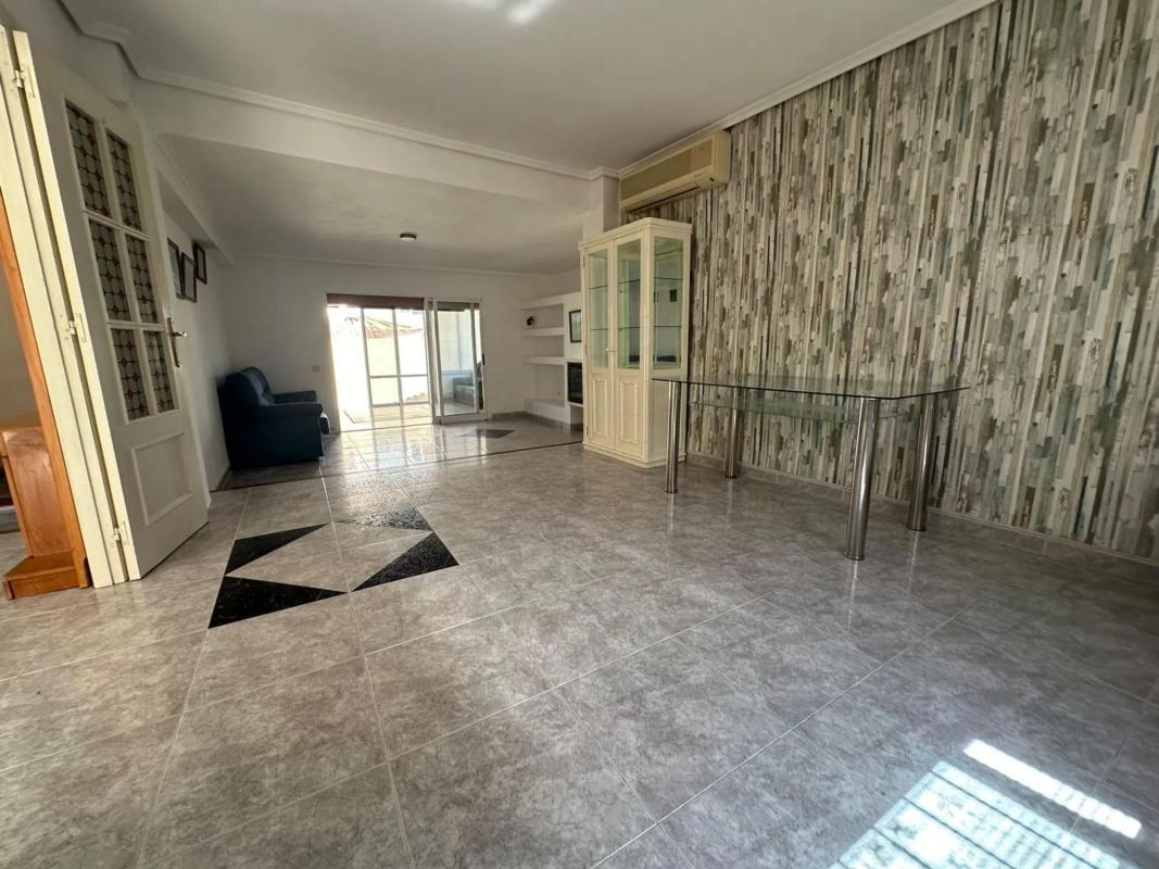 Properties for sale and rent in Spain photo 5