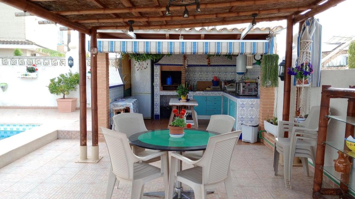 Sale of independent chalet in Barrio Zona Sierra Helada, Benidorm
 photo 5