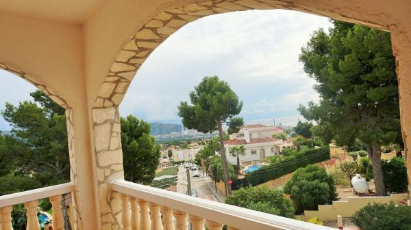 Independent chalet for sale in Pueblo Poniente, Benidorm
thumbnail 1