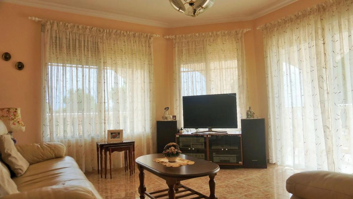 Sprzedaż niezależnego domku jednorodzinnego w Pueblo Poniente, Benidorm photo 3