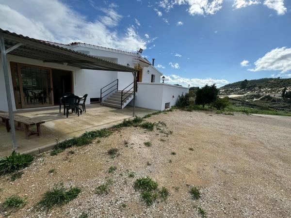 Independent chalet for sale in Bolulla, Bolulla
thumbnail 2