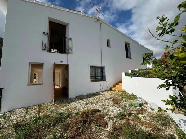 Independent chalet for sale in Horta Ferrers, polígono 2, 261, Bolulla
photo 1