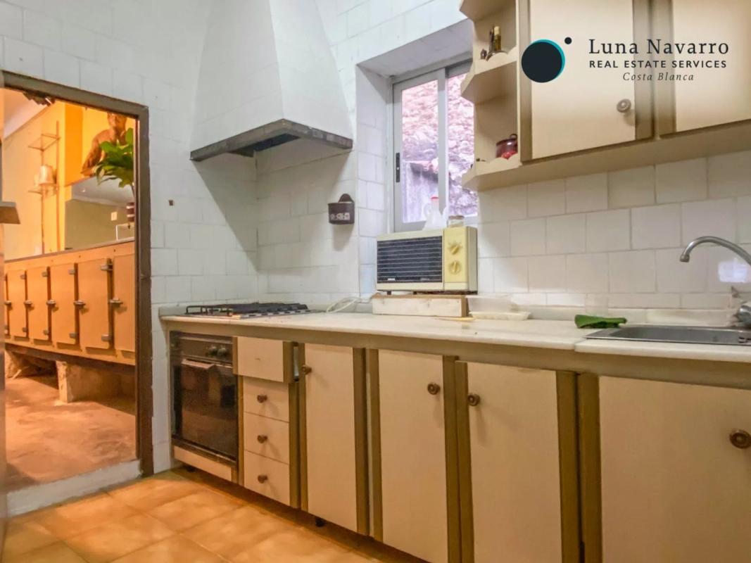 Properties for sale and rent in Spain photo 3