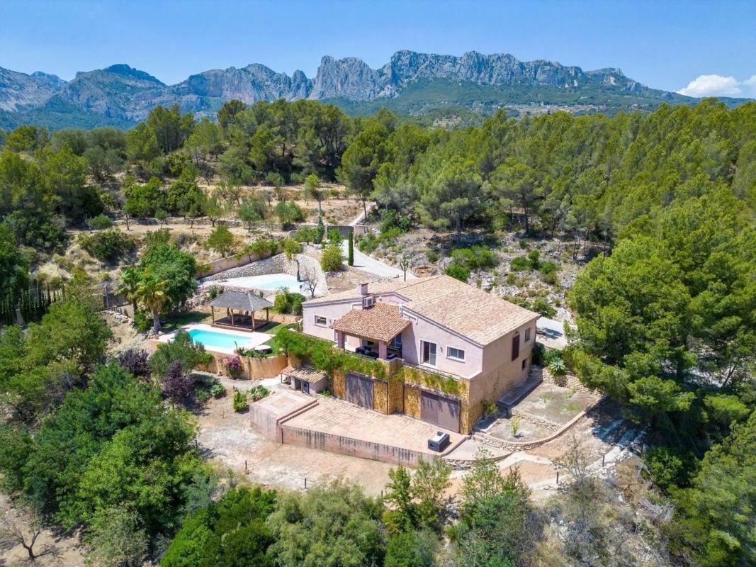 Venta de chalet independiente en Callosa d'En Sarria, Callosa d''En Sarria
 photo 2