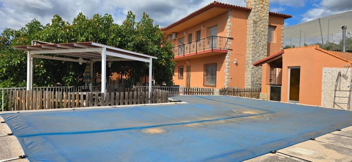 Sprzedaż niezależnego domku jednorodzinnego w  Callosa d'En Sarria, Callosa d'En Sarria photo 4