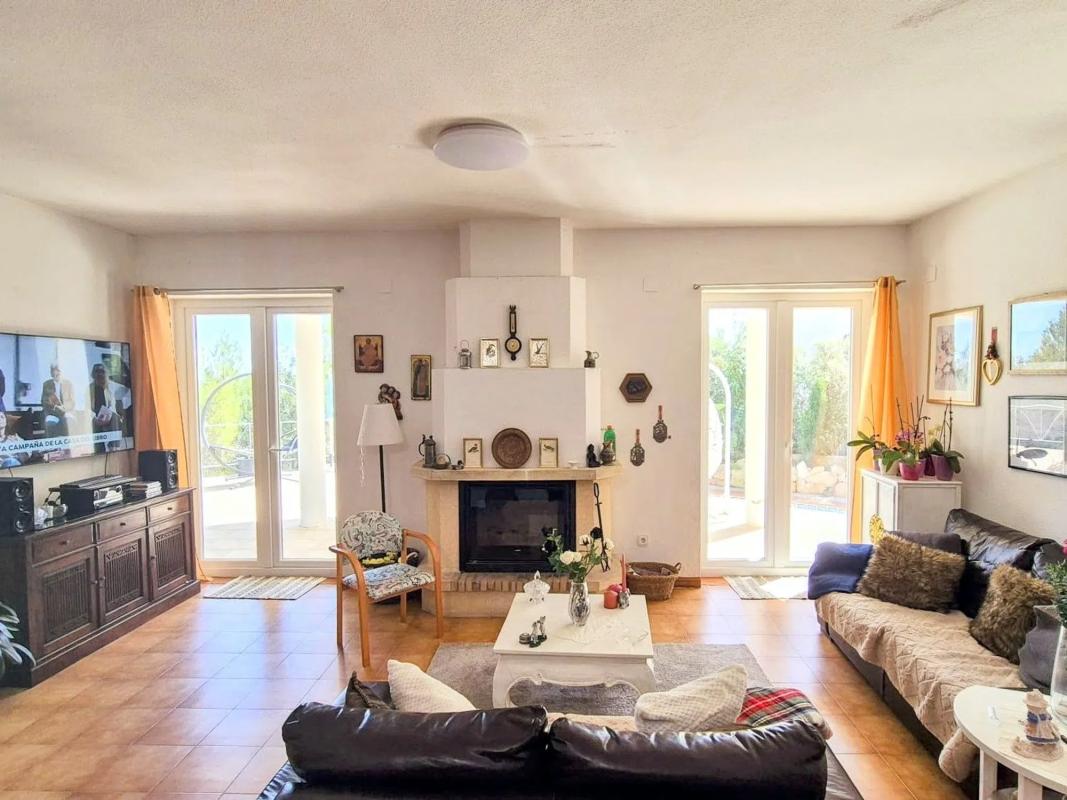 Продажа отдельного шале в  Callosa d'En Sarria, Каллоса д'Эн-Саррия photo 3