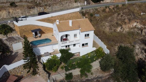 Chalet wolnostojący na sprzedaż w Callosa d'En Sarria, Callosa d'En Sarria photo 1