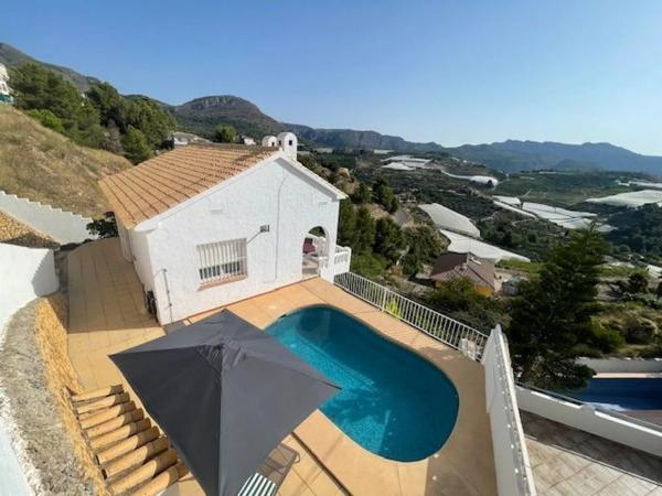 Chalet wolnostojący na sprzedaż w Callosa d'En Sarria, Callosa d'En Sarria thumbnail 1