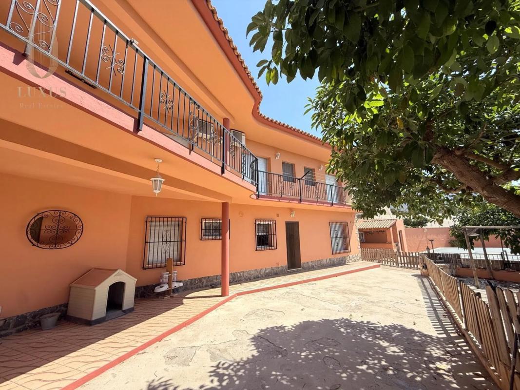Продажа отдельного шале в  Calle Lope de Vega, 1, Каллоса д'Эн-Саррия photo 2