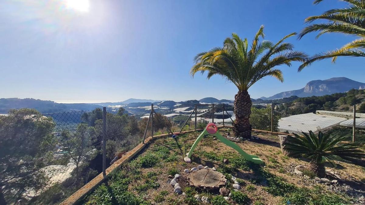Продажа отдельного шале в  Callosa d'En Sarria, Каллоса д'Эн-Саррия photo 2