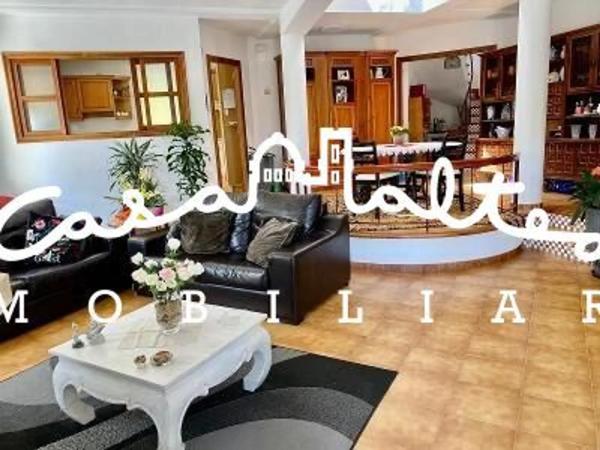 Chalet independiente en venta en Callosa d'En Sarria, Callosa d''En Sarria
 photo 1