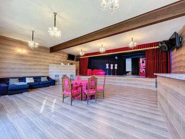 Chalet independiente en venta en Urbanización la Almedia, Callosa d''En Sarria
 photo 1