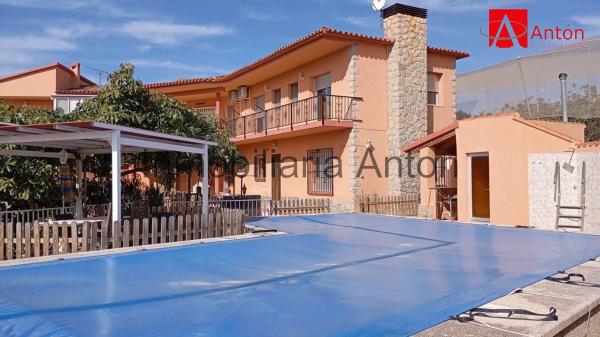 Chalet wolnostojący na sprzedaż w  Callosa d'En Sarria, Callosa de Ensarriá photo 1