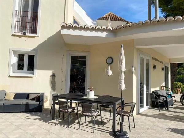 Chalet independiente en venta en Callosa d'En Sarria, Callosa d''En Sarria
 photo 1