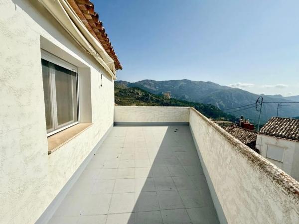 Casa de pueblo photo 1