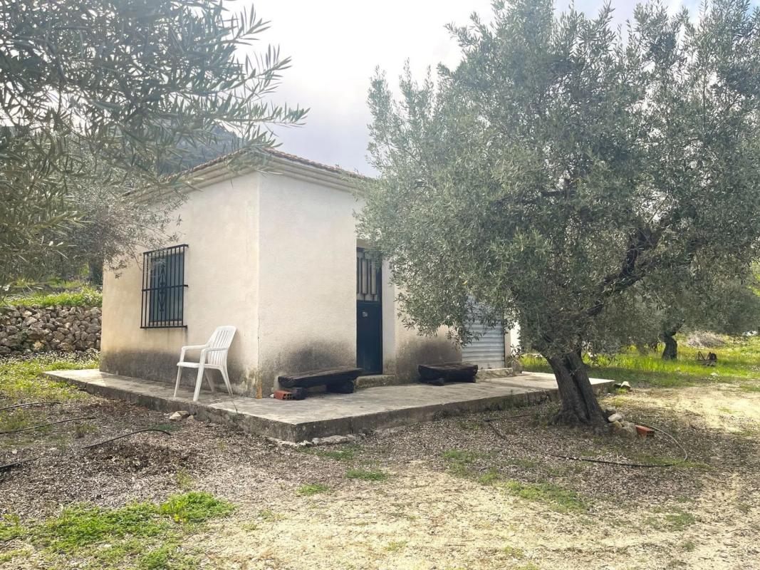 Sale of independent chalet in Confrides, Confrides
photo 2