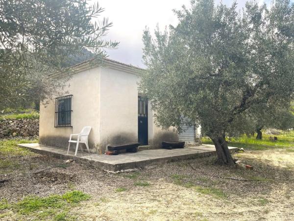 Chalet independiente en venta en Confrides, Confrides
 photo 2