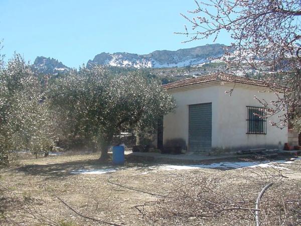 Chalet independiente en venta en Confrides, Confrides
 photo 4