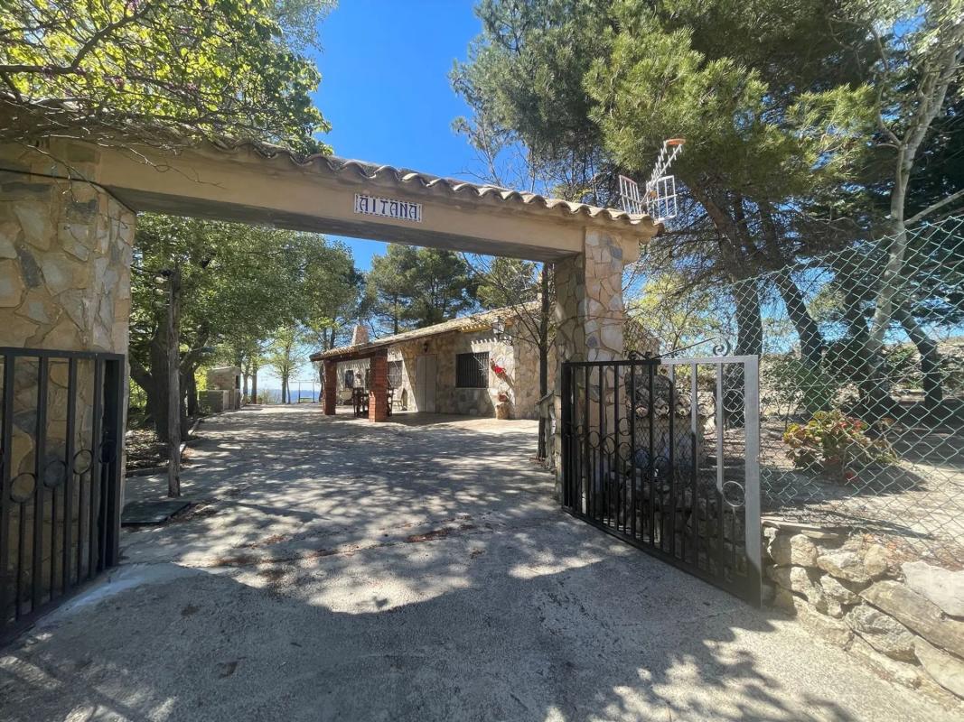 Sale of independent chalet in Confrides, Confrides
 photo 2