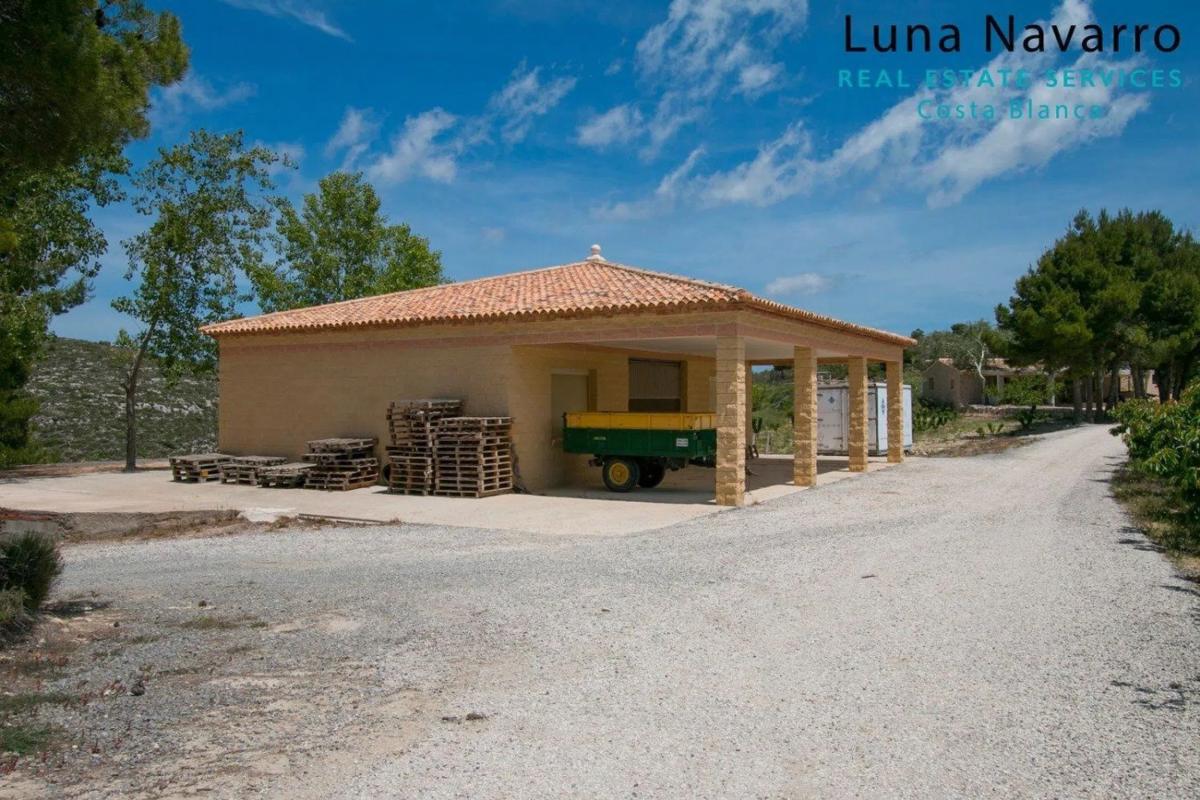 Sale of rural property in  Via sense nom , Confrides photo 4