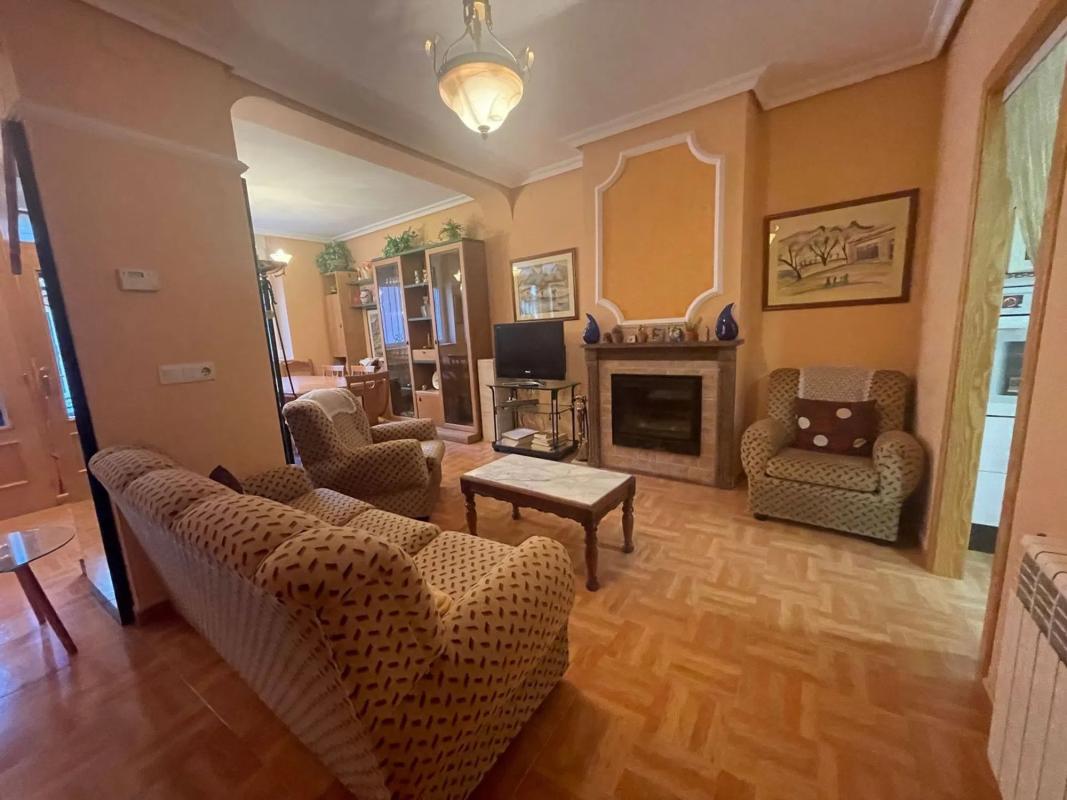 Properties for sale and rent in Spain photo 4