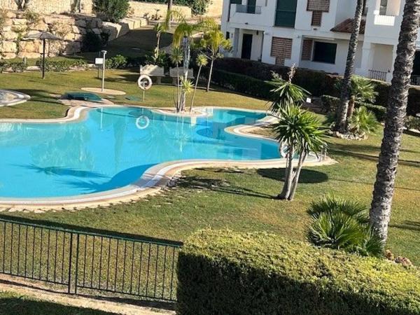 Terraced house for sale at Calle Londres, 35 , Finestrat photo 1