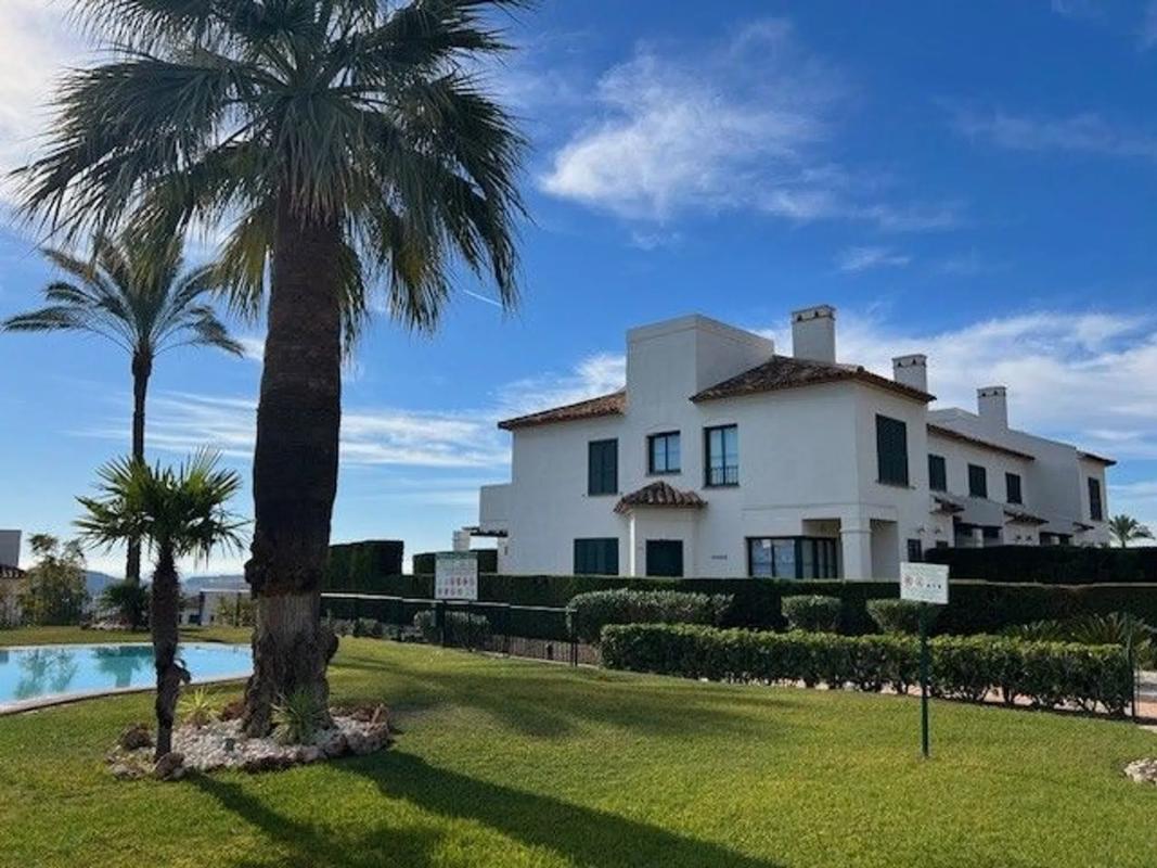 Venta de chalet adosado en Calle Londres, 35 , Finestrat photo 2