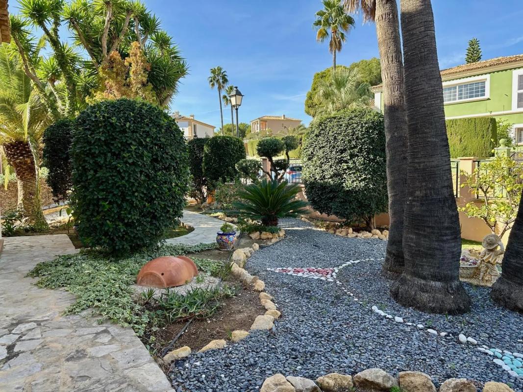 Sale of independent chalet in Calle Isla Ibiza, 28, Finestrat
photo 3