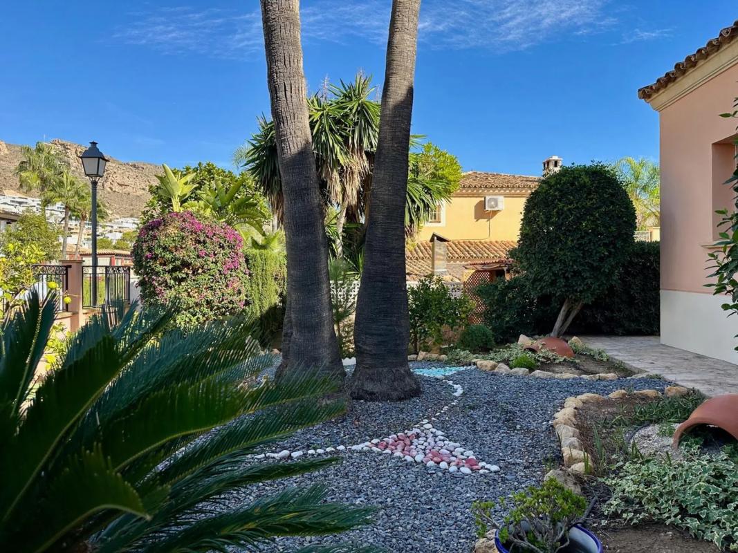 Sale of independent chalet in Calle Isla Ibiza, 28, Finestrat
photo 4
