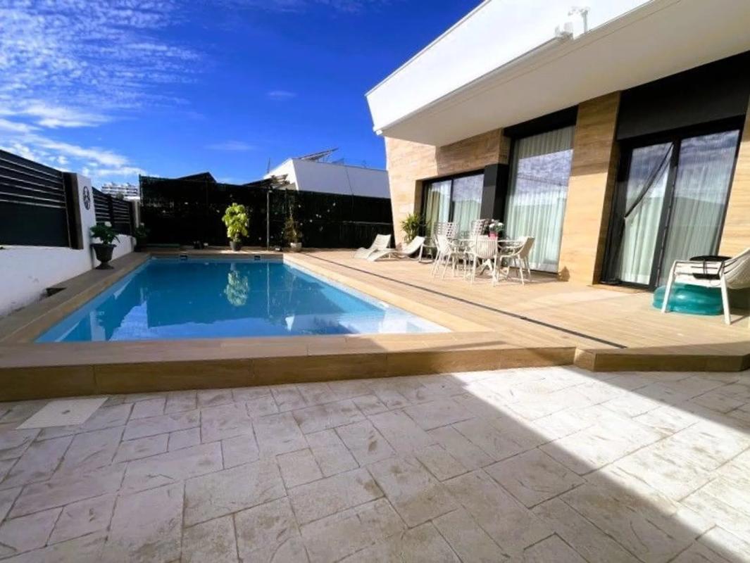 Продажа отдельного шале в Balcón de Finestrat-Terra Marina, Финестрат photo 2