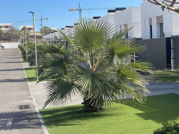 Частный шале на продаже в  Balcón de Finestrat-Terra Marina, Финестрат photo 4