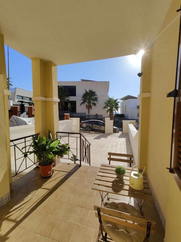 Venta de chalet adosado en Av Barcelona , Finestrat photo 4