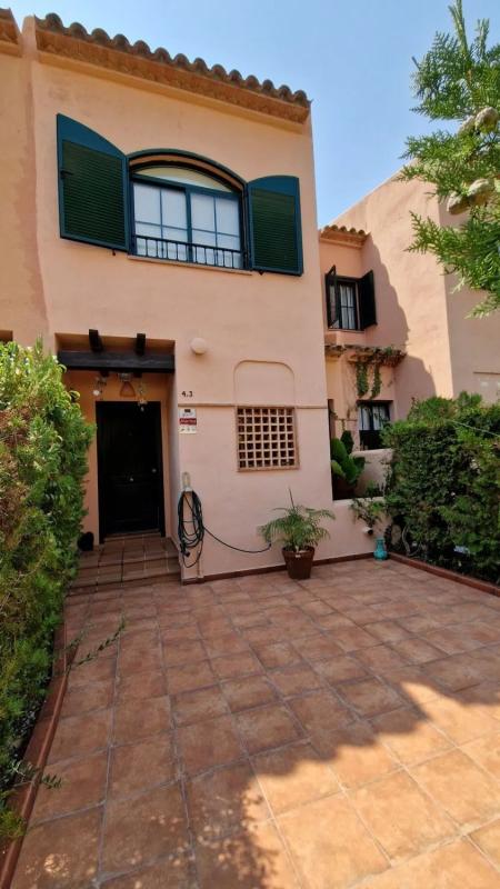 Sale of townhouse in  Golf Bahía , Finestrat photo 3