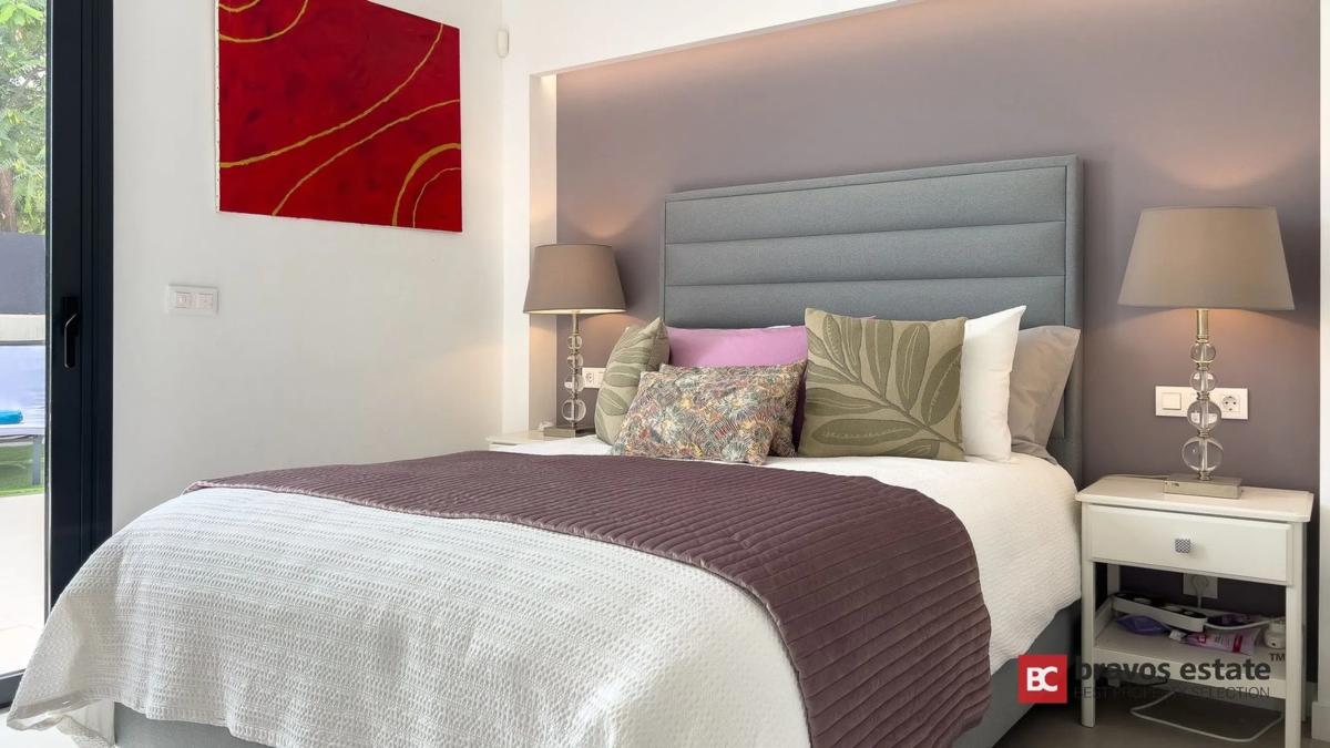 Sale of independent chalet in Calle de Xile, Finestrat
 photo 3